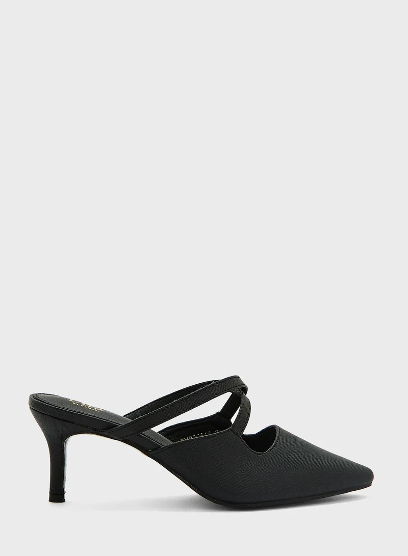 ELLA Crossover Strap Pump
