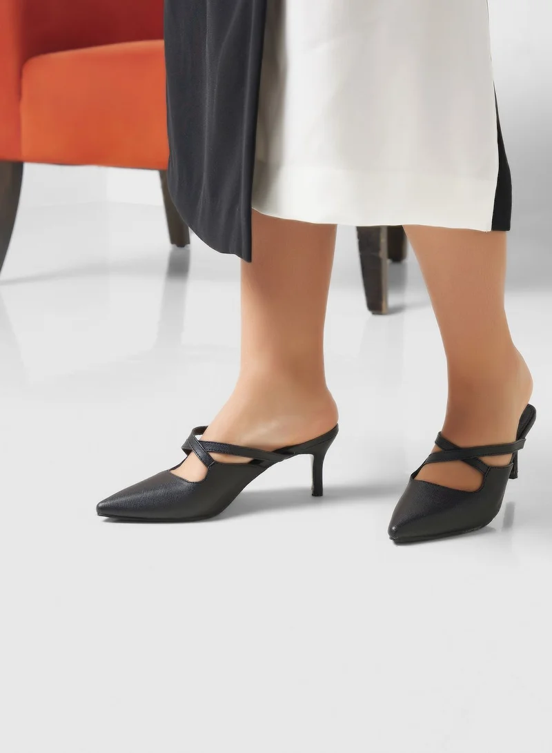 ELLA Crossover Strap Pump