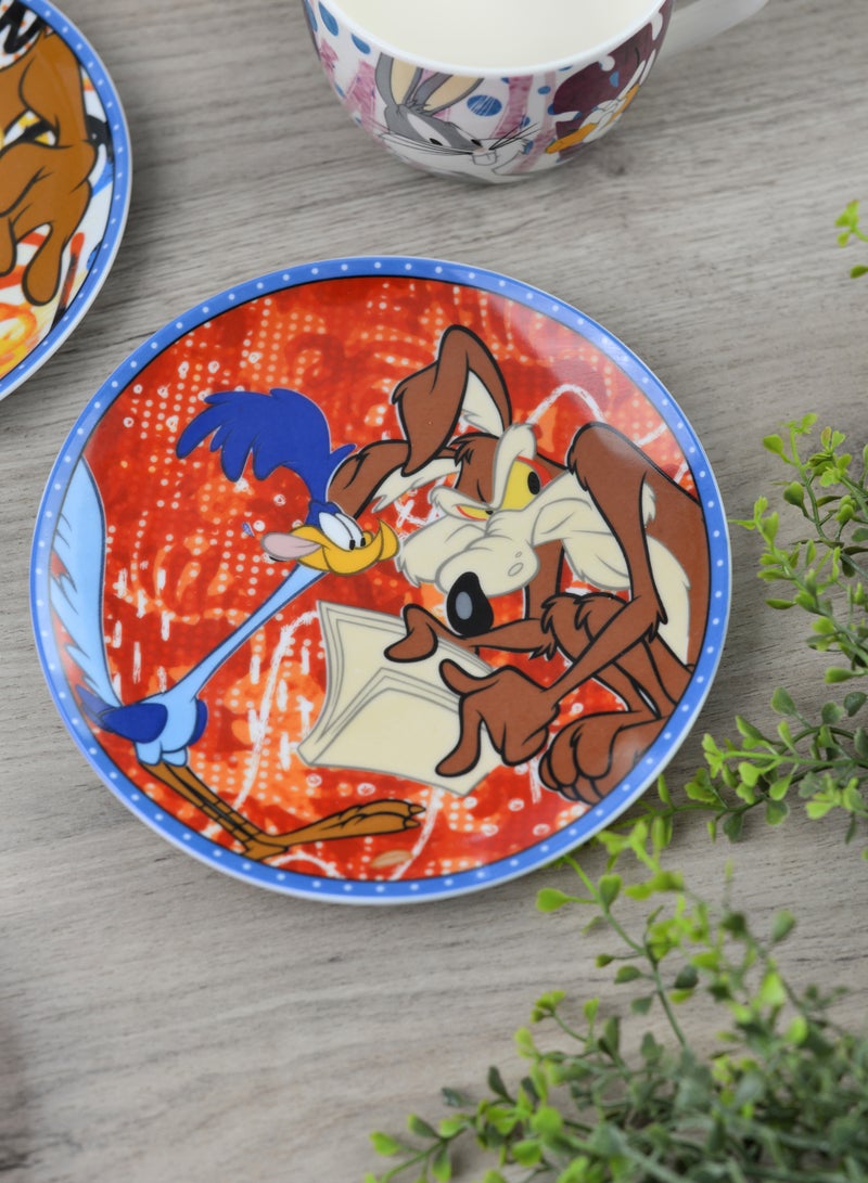 EGAN طبق حلوى لوني تونز 19 سم – طبق بورسلين لمحبي لوني تونز – آمن للاستخدام في الميكروويف وغسالة الصحون – أدوات مائدة ممتعة للوجبات الخفيفة، الكعك والحلويات (وايلي إي. كايوتي وذا رود رنر) - Image 3