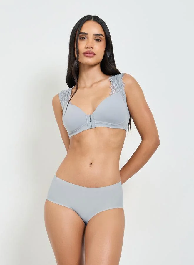 Take Two Solid Lace Patchwork Padded Non Wired Bulk Front Regular Bra