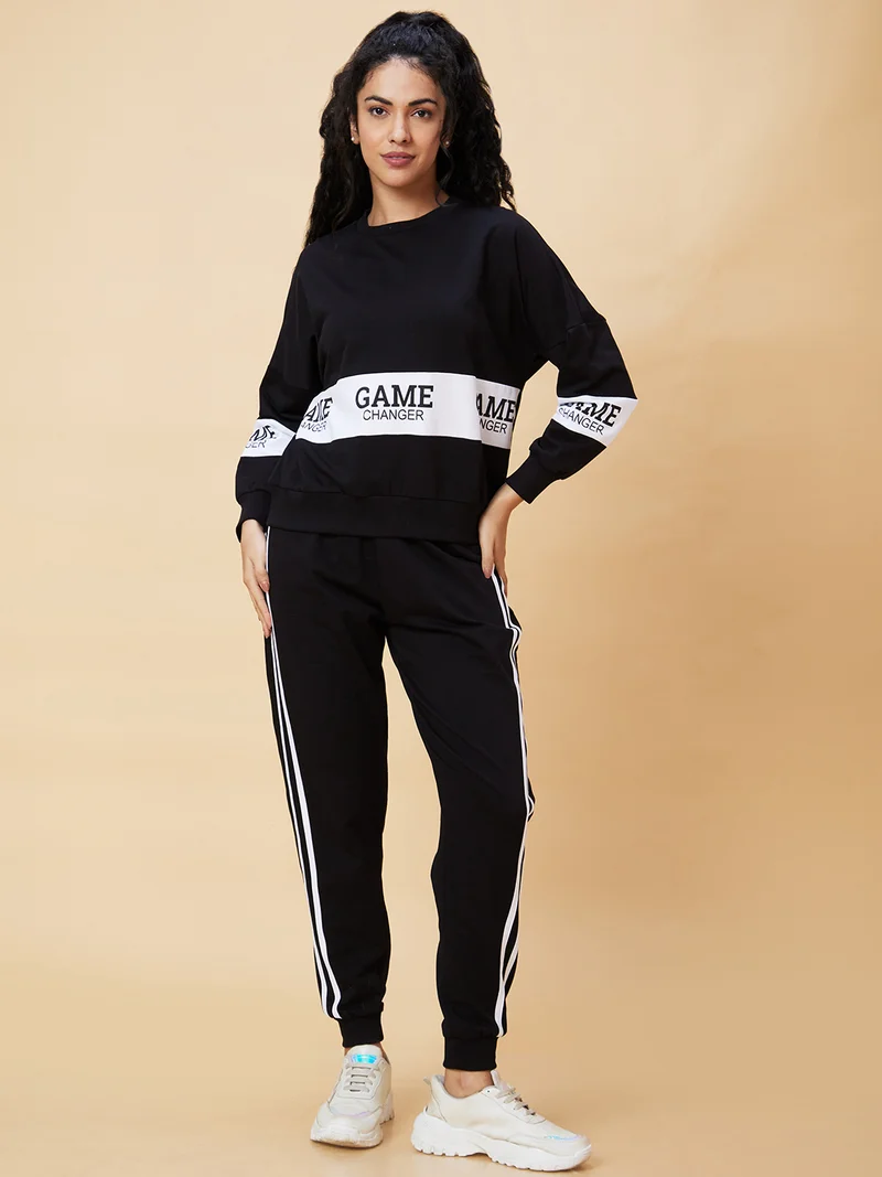 جلو باص Women Typography Printed Boxy Fit Sweatshirt & Joggers Co-Ord Set