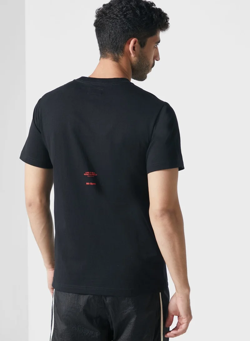 izzue Logo T-Shirt