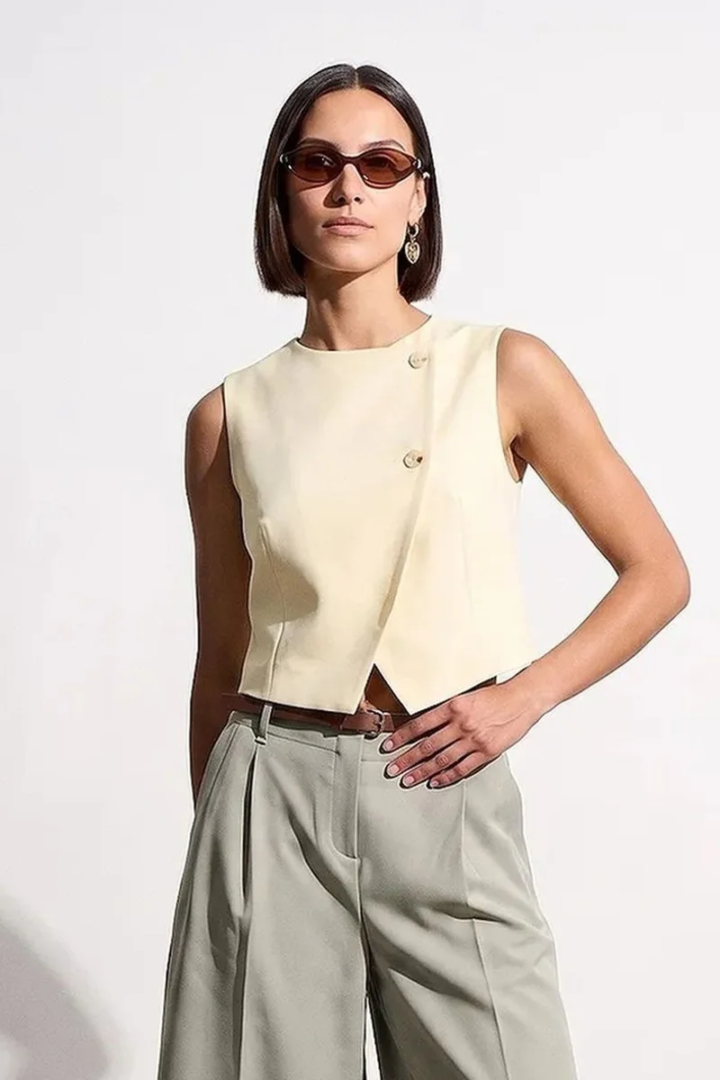 DILVIN Women's Crepe Woven Waistcoat