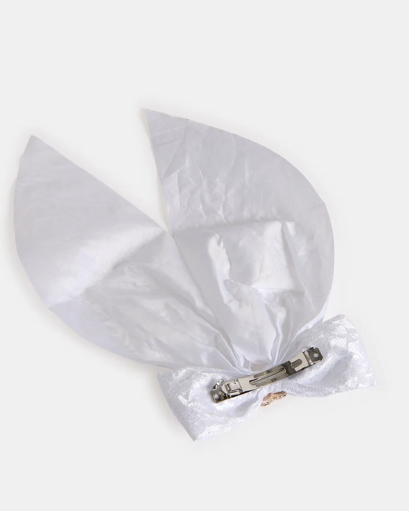 ردتاغ Girls White Hair Clip