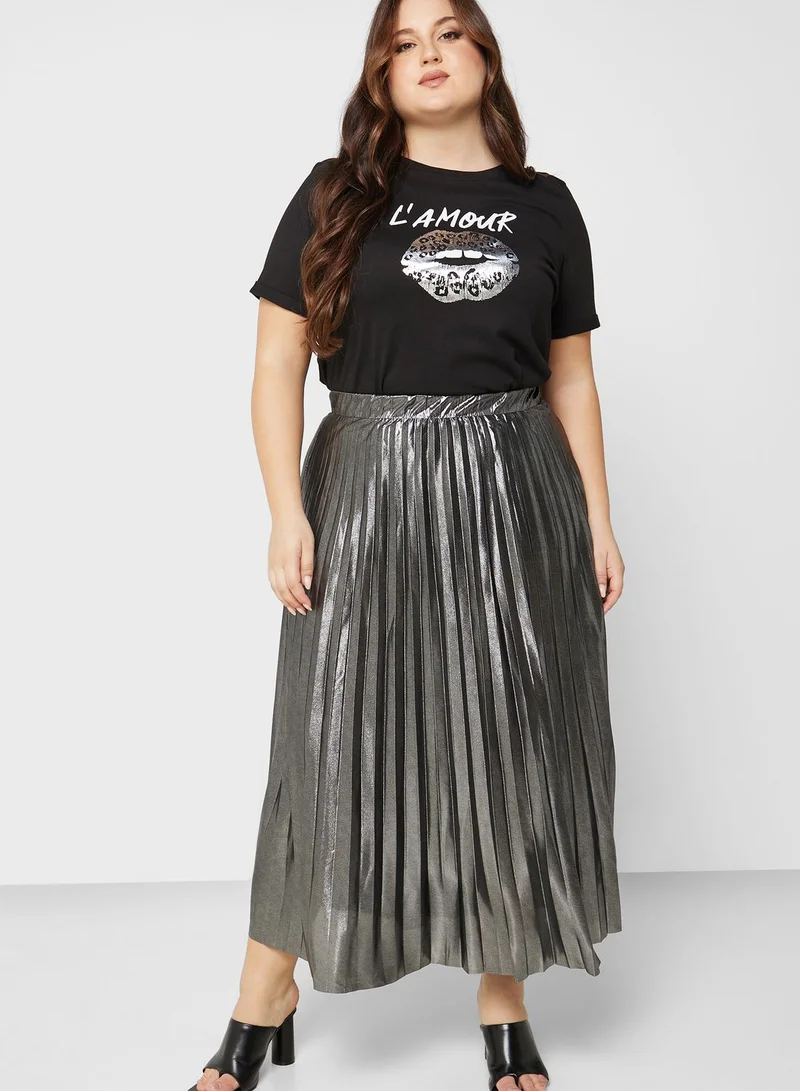 Only Carmakoma Crew Neck Graphic T-Shirt