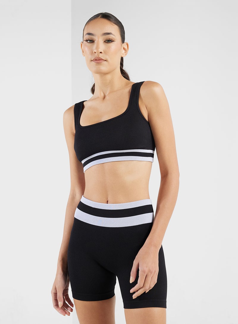 FRWD Contrast Trim Detail Sports Bra & High Rise Short Set - Image 3
