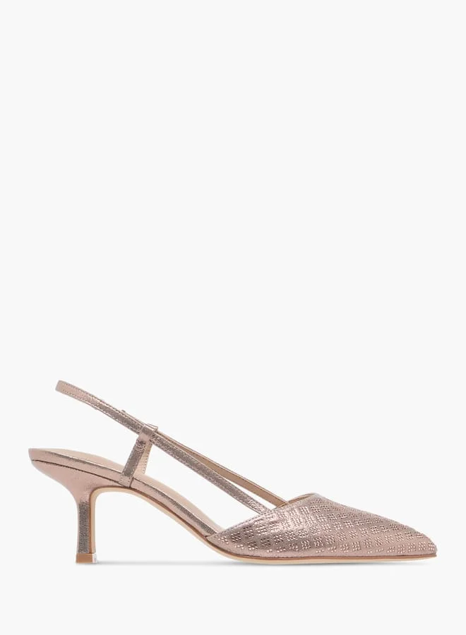 فلورا بيلا من شو إكسبرس صنادل نسائية بكعب رفيع بتصميم slingback وملمس مميز