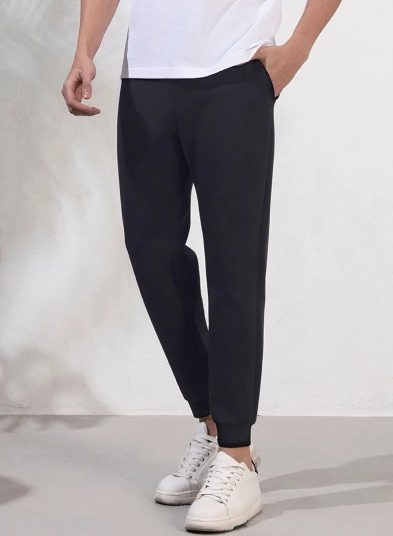 GIORDANO Men's G-Motion Slim Tapered Joggers - Comfortable & Stylish