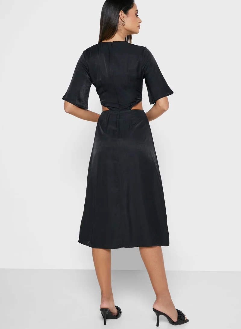 Ginger Cut Out Flowy Dress