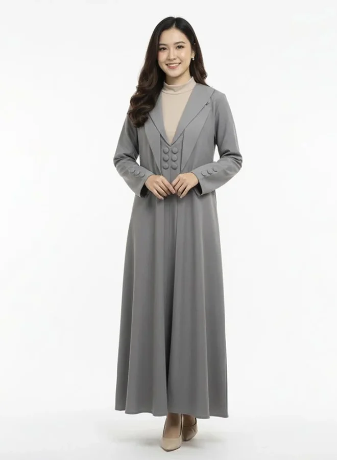 عبايات لمحة عباية عملية بقصة بليزر مع فستان منفصل مزينة بأزرار بلون الرمادي الفاتح