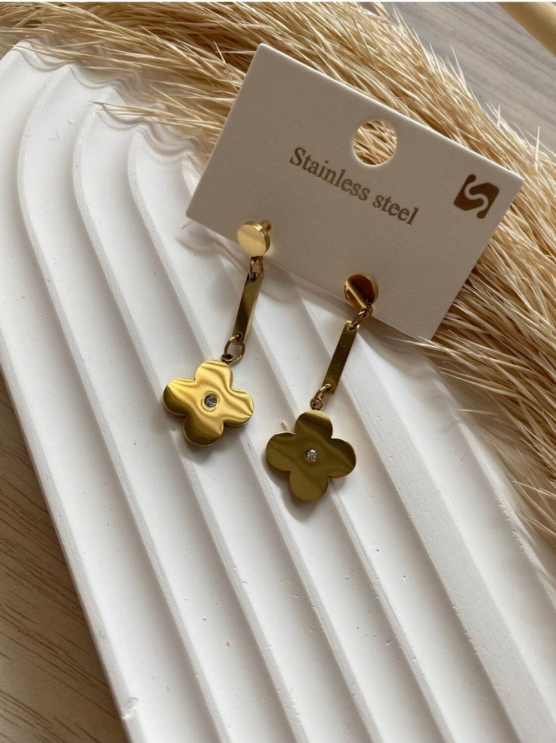Stainless Stell Bs Still Clover Hanging Model Earring Minimal Stainless-Tarnish Steel Earring (1 Pair)  - Image 3