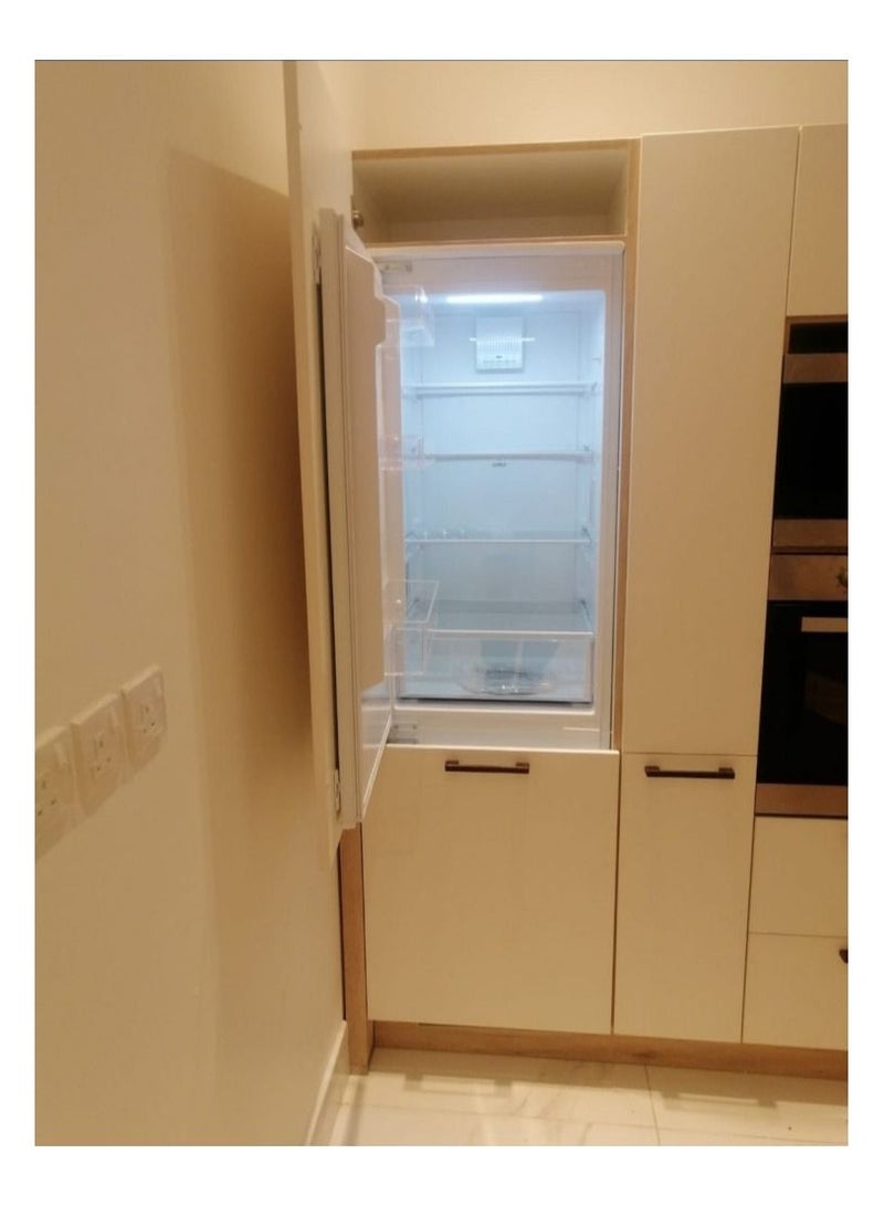 ماستر غاز ثلاجة وفريزر 54سم السعة 239ليتر  مانع تجمد 2باب قابل للتغيير ابيض اللون 3 رفون لمبة داخلية من مستر غاز - Image 2