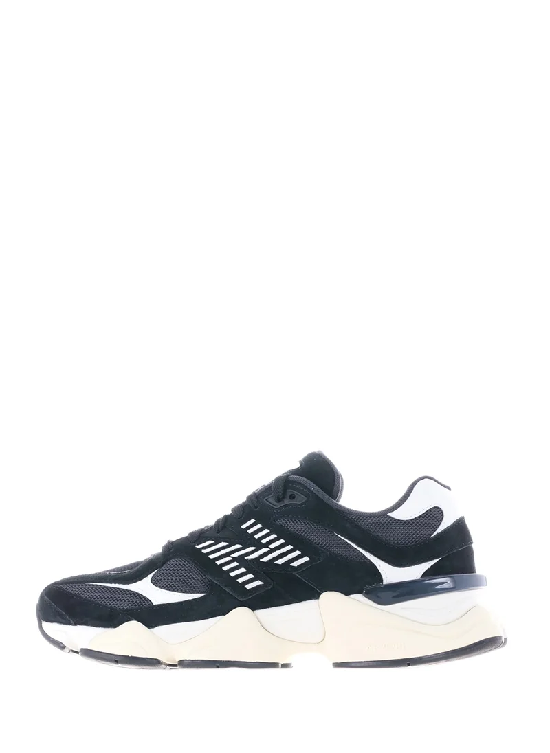 New Balance 9060 Low Top Sneakers