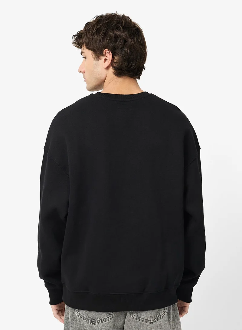 GUESS Logo Crew Neck Sweatshirt