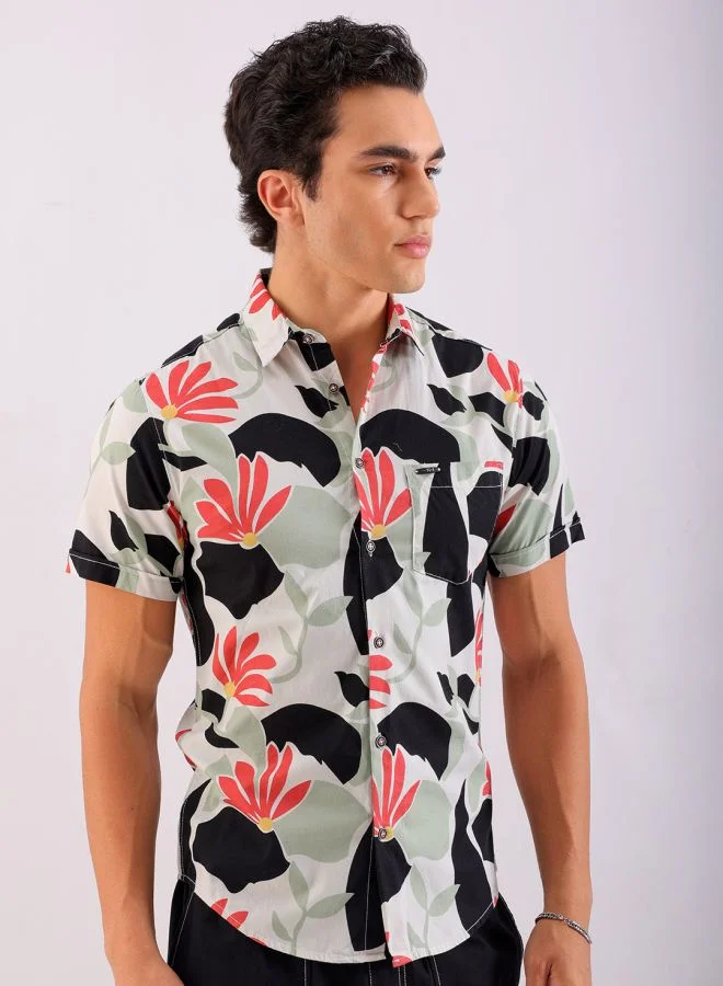 The Indian Garage Co Men Slim Fit Floral Printed Half Sleeves Spread Collar Resort Wear Shirt