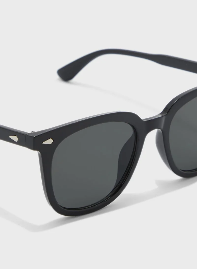 Seventy Five Casual Wayfarer Sunglasses