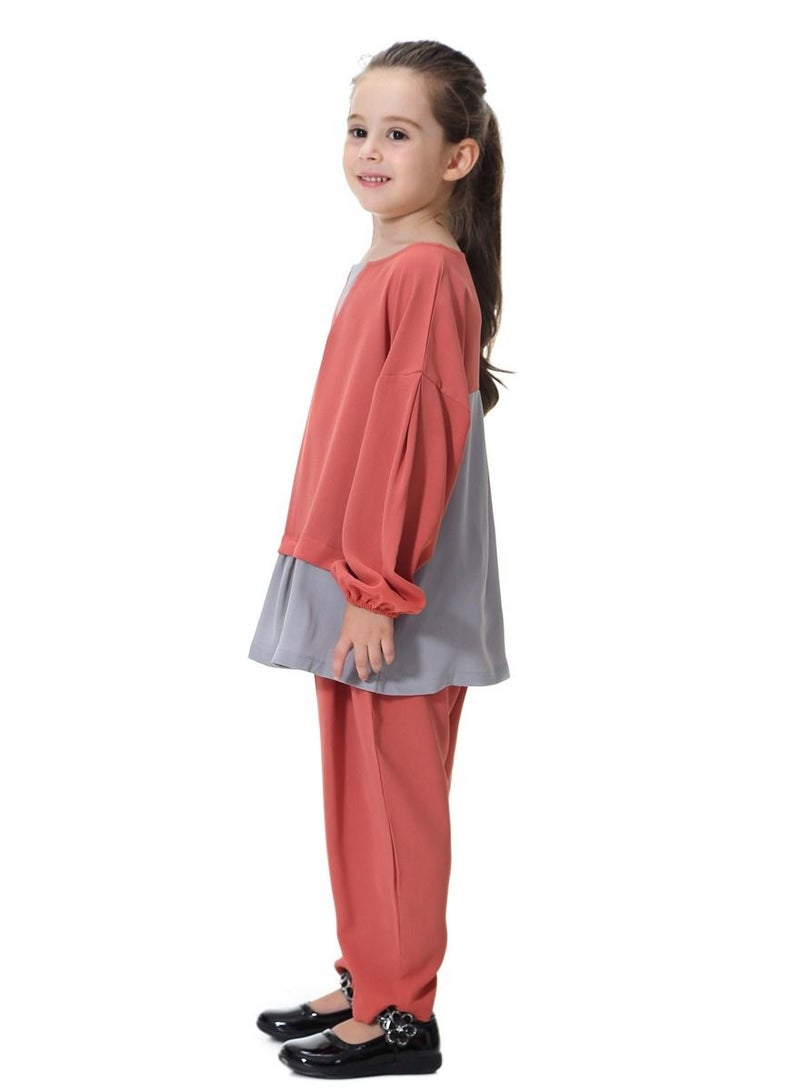 Loquat Girl's 2-Piece Set Outfit Round Neck Top And Loose Harem Pants Suit Brick Red/Grey  - Image 2
