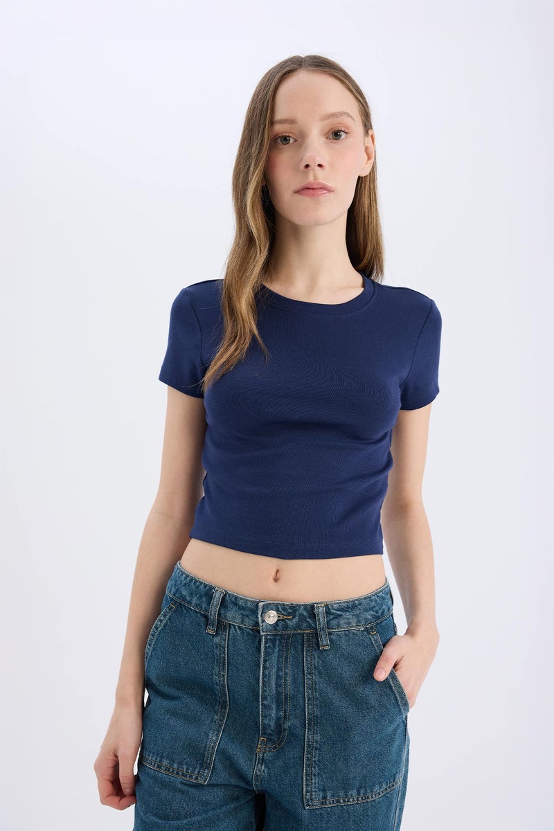 DeFacto Woman Fitted Basic Ribbed Short Sleeve T-Shirt - Image 3