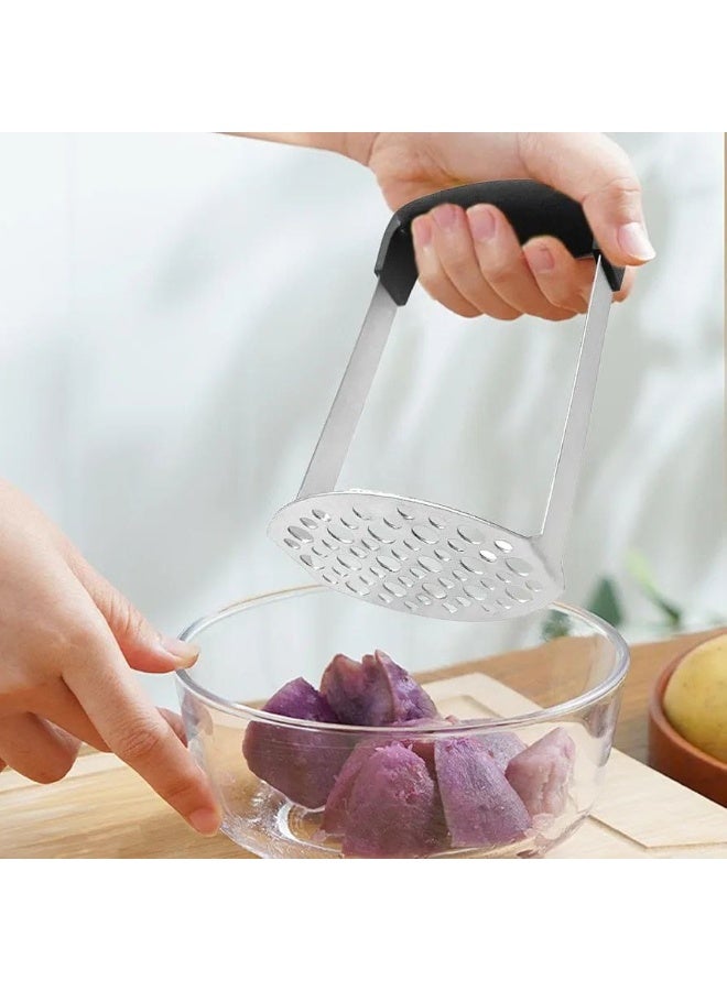 Manual stainless steel potato and vegetable masher – a sturdy kitchen tool for easily mashing potatoes and fruit – comfortable, non-slip handle - Image 3