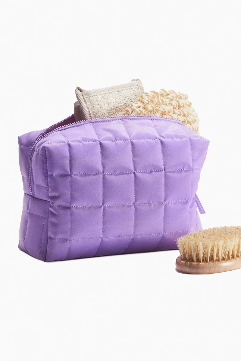 H&M Quilted wash bag