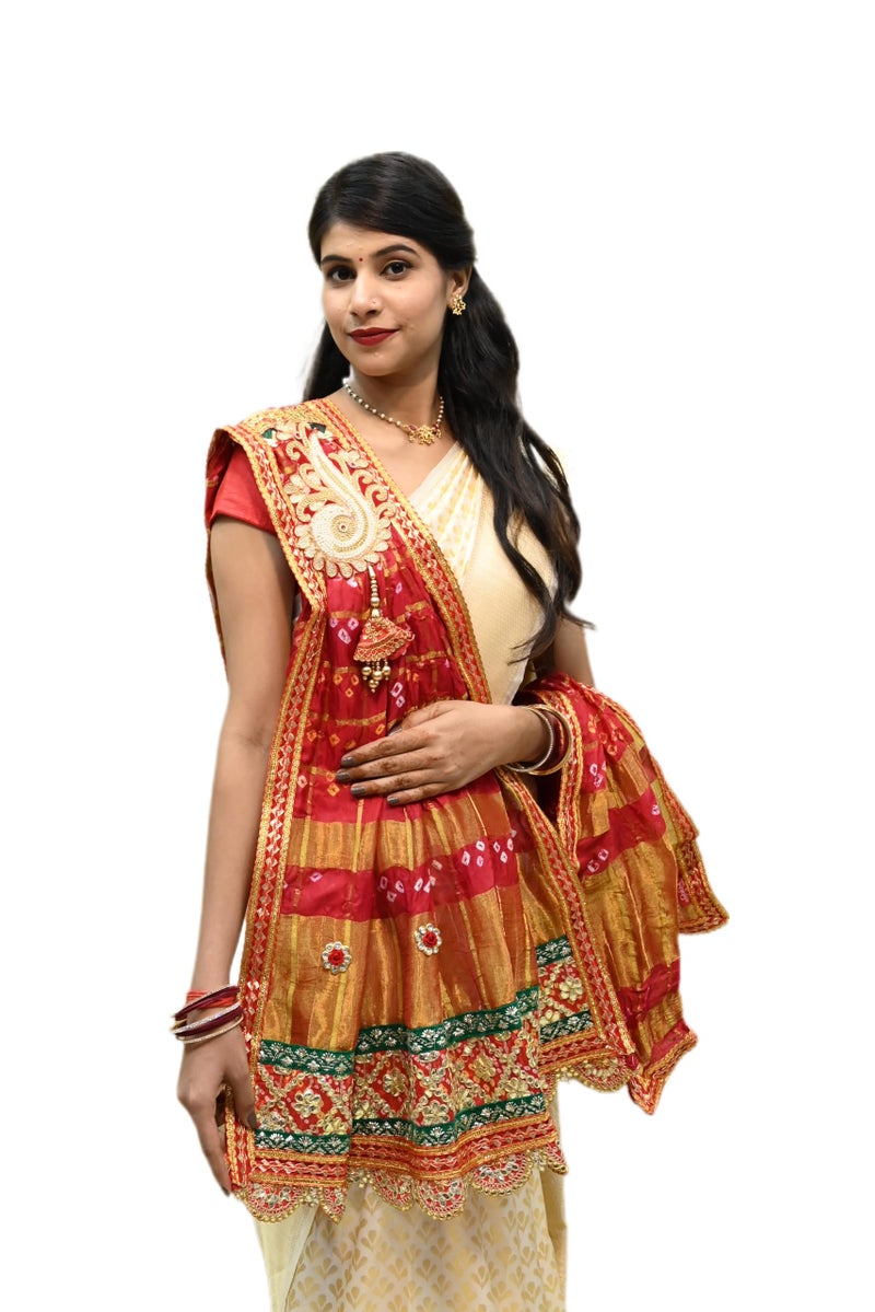 RANISATIYA Marwadi Rajasthani Bandhej Broch Plated Odhana Chunri, Piliya & Pomcha (13,ND (RED) Ghatchola, FREE SIZE) - Image 1