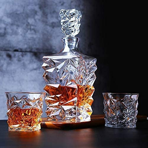 MZP MZP Italian Premium Crystal Whiskey Decanter - Whisky Gifts for Men - Bar Accessories - Birthday Gift for Him, Boyfriend, Husband  - Image 1