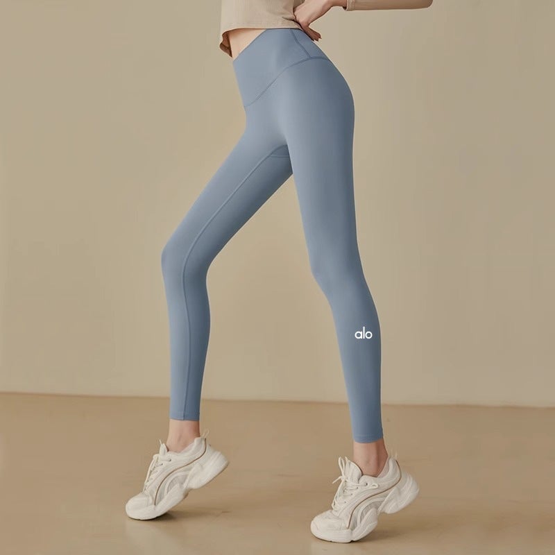 Alo Yoga High Waist Peach Butt Seamless Yoga Pants for Running and Fitness - Image 1