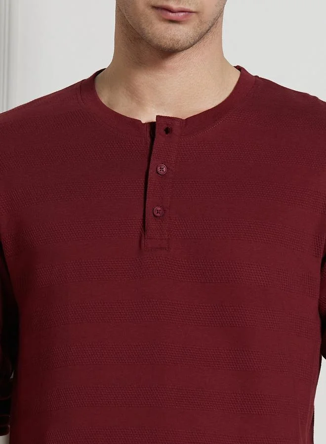 Dennis Lingo Regular Fit Wine Cotton-Poly Henley Neck T-Shirt