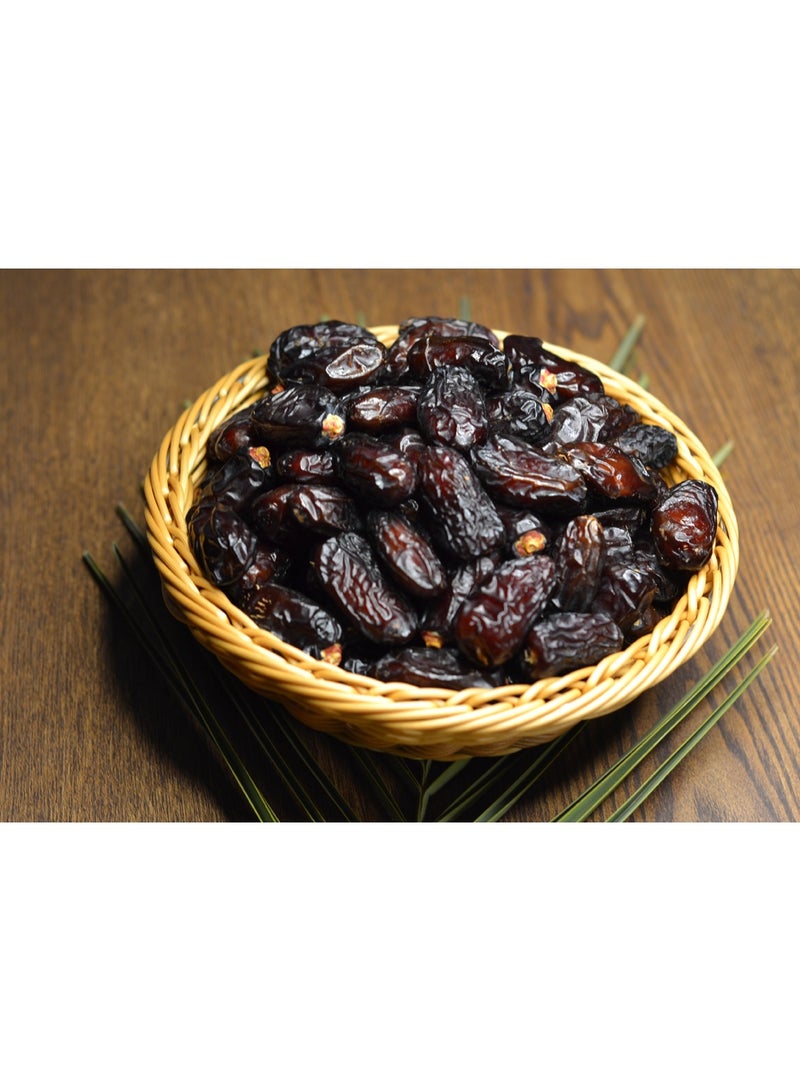 Atyab Dates Safawi Dates 2 KG - Image 4