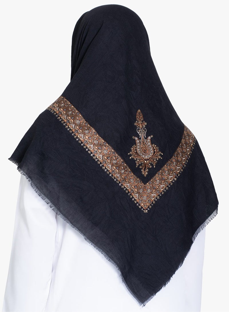 عمامة راس رجالي ، شال للرجل صيفي نقش خياطة ، شالات رجالية ، شيلان يمني عربي ، عصبة الراس ، قبعة صيفية ، هدايا رجالية ، هدايا للرجال ، الشال العربي ، عمامة سعودية اماراتية خليجية عمانية يمنية اسلامية - Image 1