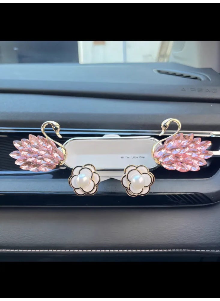 Women’s Diamond Swan Car Phone Holder - Sparkle & Elegance for Gulf Ladies’ Luxury Ride 💎🇸🇦 (Easy Mounting in Seconds) - Image 1