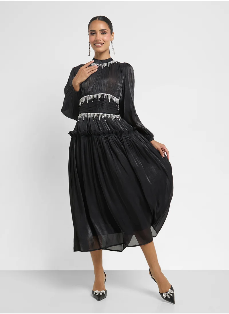 خزانة Ruched Dress With Embellished Waist