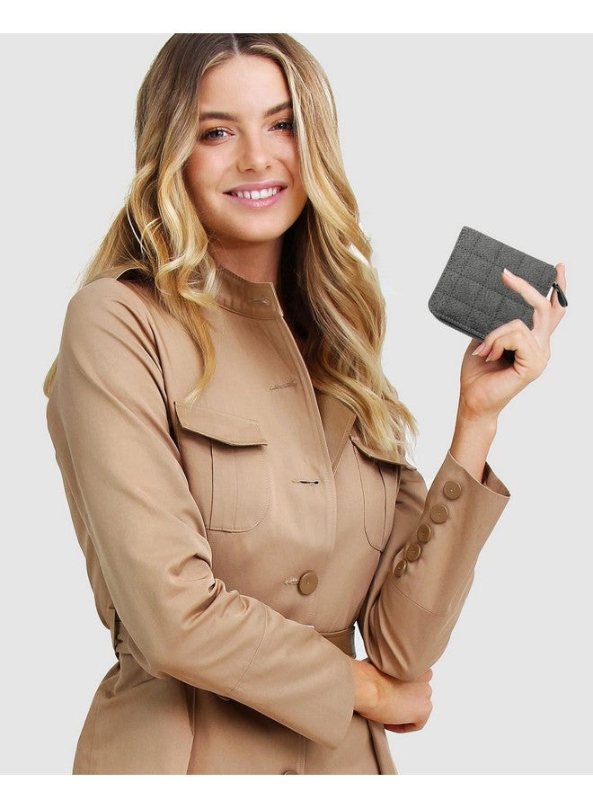 سيجا محفظة SYGA صغيرة من الجلد الصناعي بسحاب للنساء، رمادية اللون - بنمط مربعات - Image 2