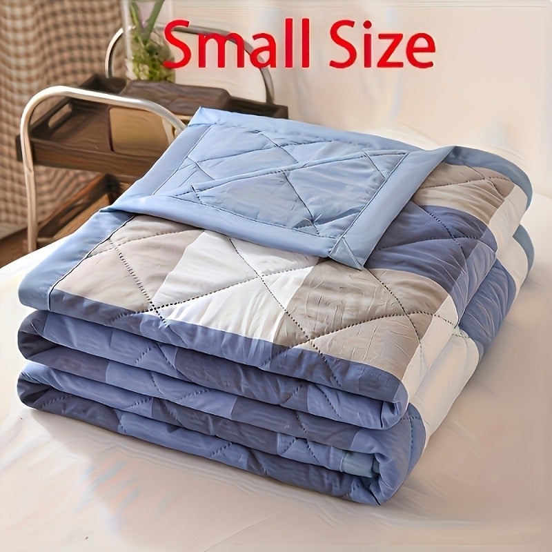 1pc, Super Soft Summer Quilt, Plaid Striped Pattern, Ultrasonic Technology Embossed Air Conditioner Quilt, Machine Washable, Water Washable, Suitable for Bedroom Guest Room And Other Scenarios - Image 1