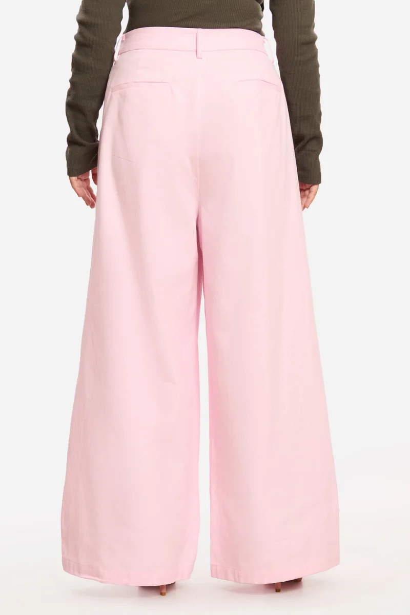 Virgio Pink Solid Cotton Wide Leg Pleated Plus Size Trousers for Women for Women | Best Price UAE