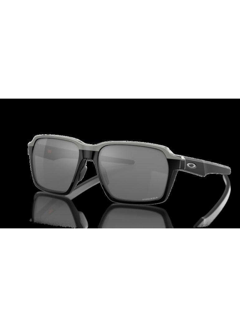 OAKLEY نظارات شمسية للرجال من أوكلي بارلاي 0OO414358 بريزم أسود - Image 1