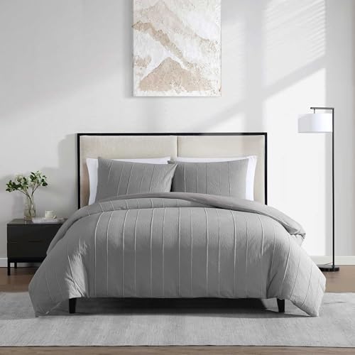 Vera Wang - King Comforter Set, Soft Cotton Bedding w/Smooth Cotton Percale Reverse, Lightweight for Year Round Comfort, 3 Piece Bed Set w/Matching Pillowcases (Woven Tucks Grey) - Image 1