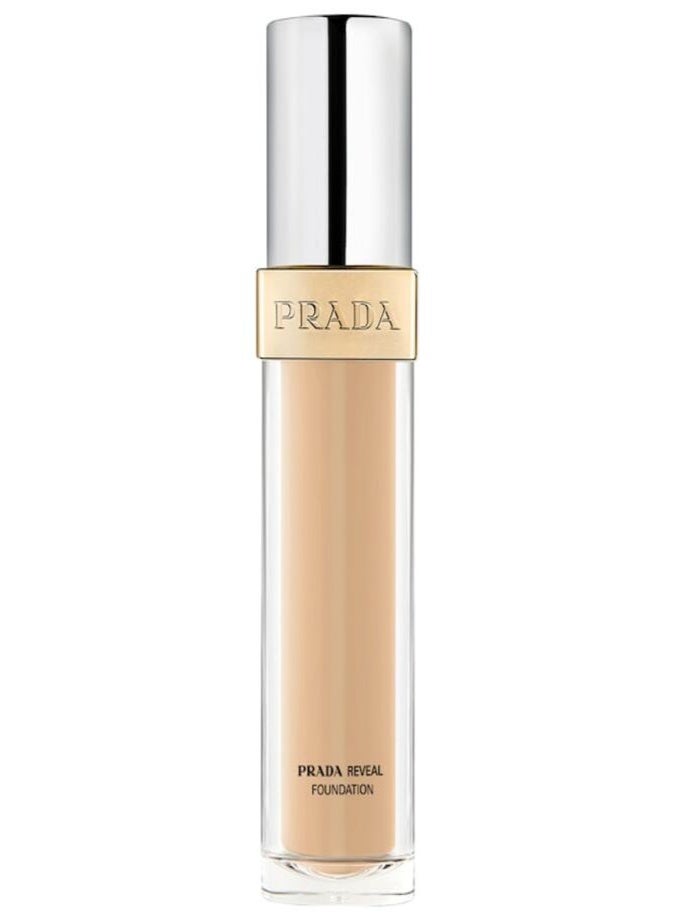Prada Reveal Skin-Optimizing Refillable Soft Matte Foundation LW15 30ml – Long-Wear Natural Finish - Image 1