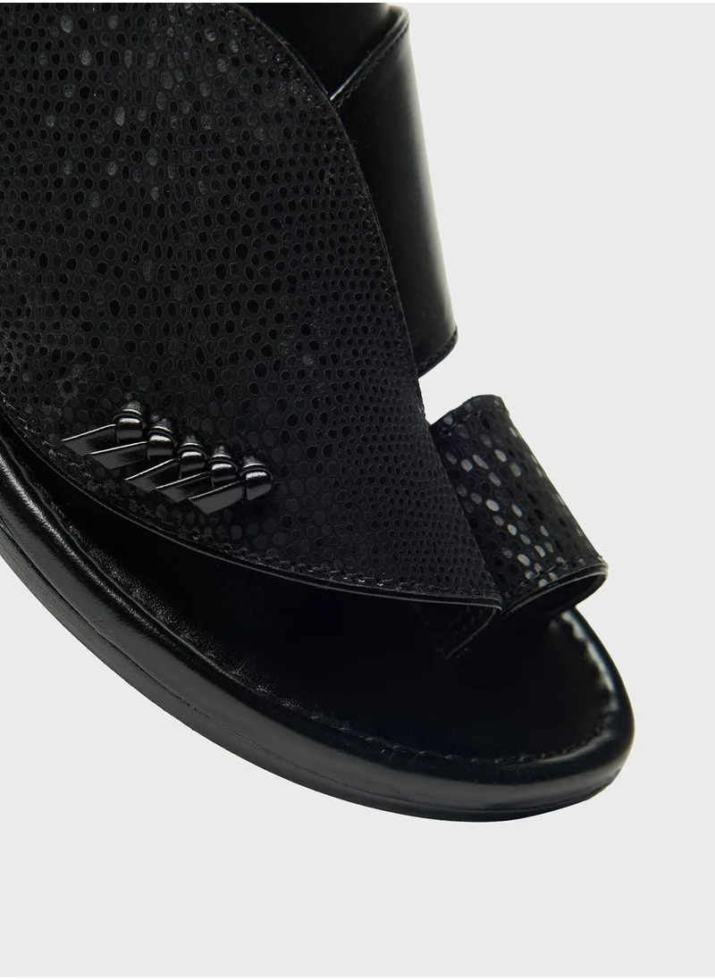 ال بي ال من شو اكسبرس Kids Arabic Sandals
