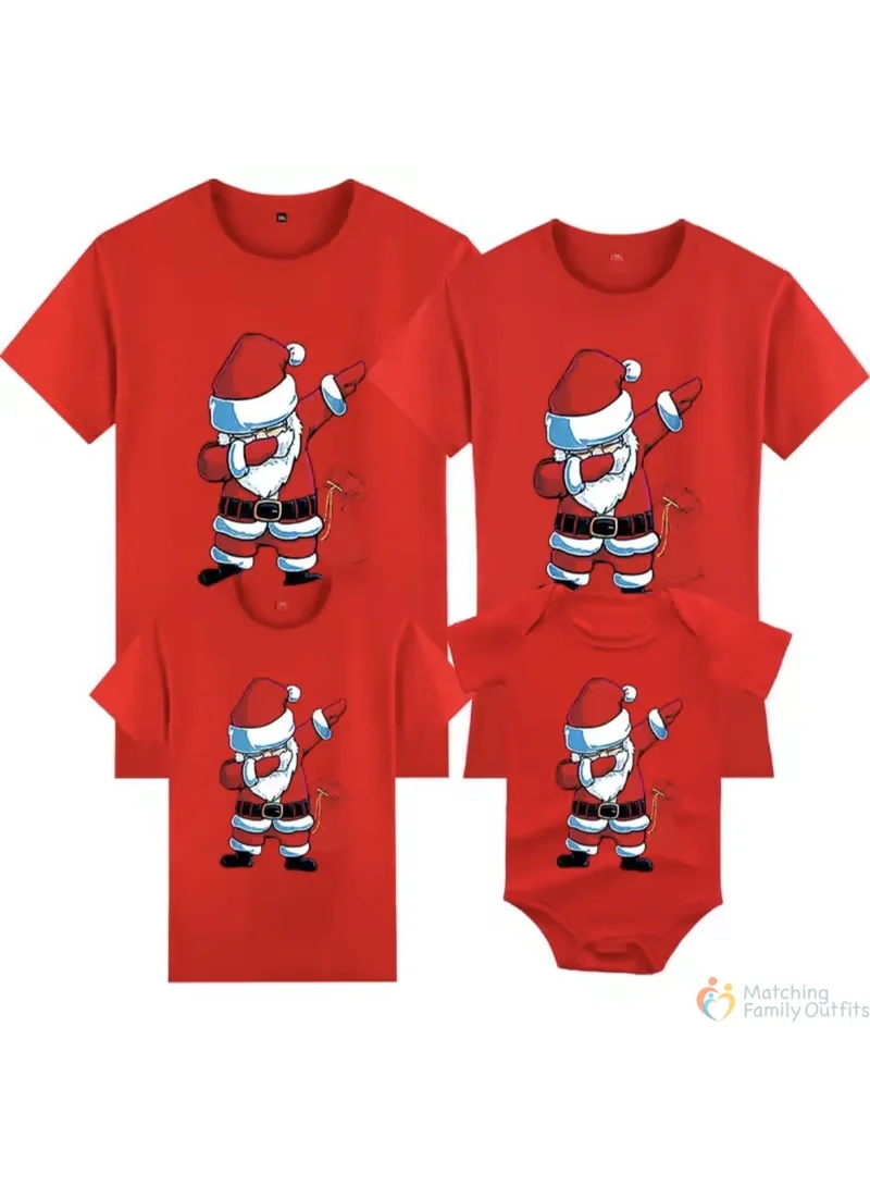 ماتشينج فاميلي اوتفيتس تيشيرتات عائلية متناسقة بطبعة بابا نويل - ملابس عائلية حمراء لعيد الميلاد | تيشيرتات قطنية بطبعة بابا نويل احتفالية للأم والأب والأطفال والرضع | طقم ملابس لحفلات الأعياد