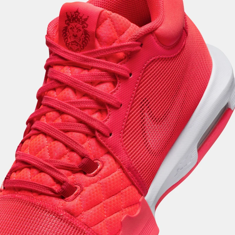 Nike LeBron Witness 8 Basketball Shoes