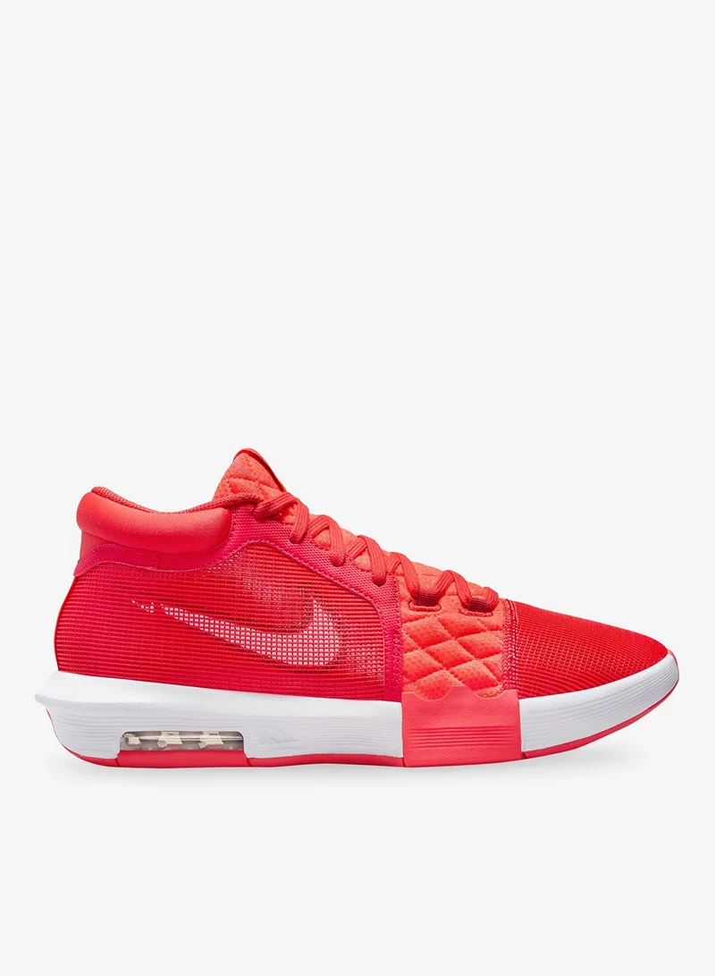 LeBron Witness 8 Basketball Shoes