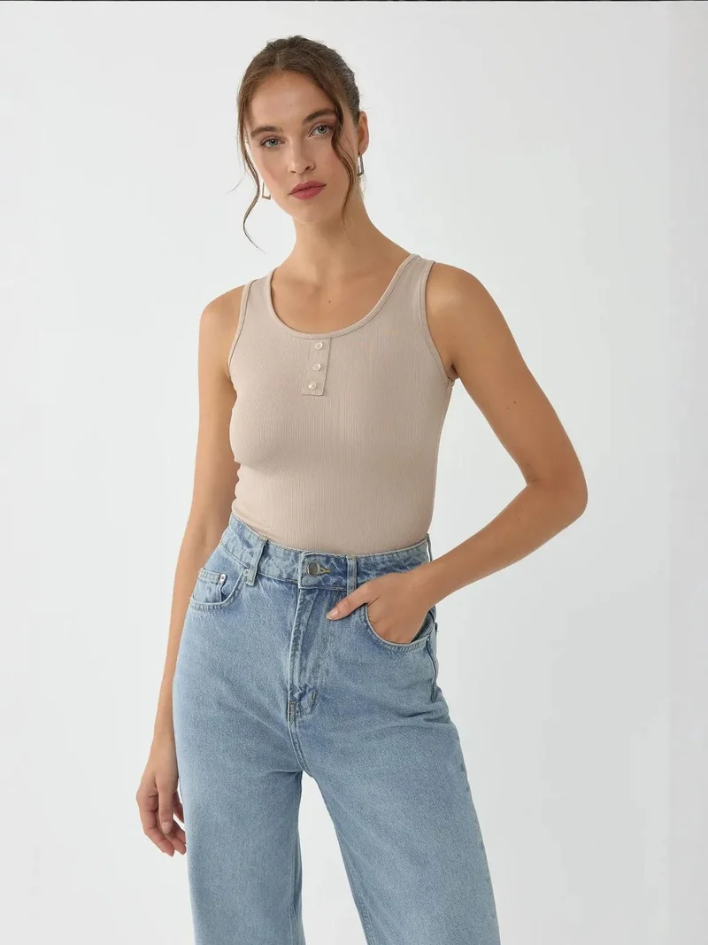HICCUP Basic Button Detailed Crop Top