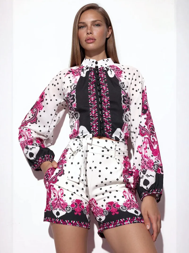 جينيفر Paisley Tie-front Blouse And Shorts Set
