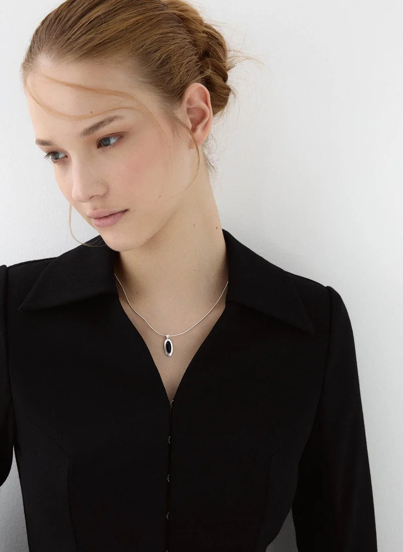 Lichi  Slim chain with oval pendant for Women | Best Price UAE