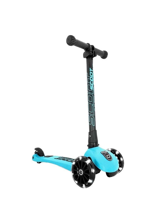 SCOOT AND RIDE Highwaykick 3 LED Scooter - Image 1