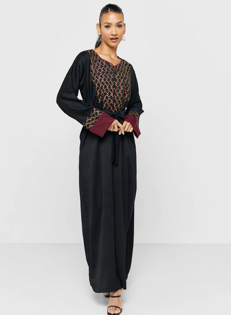 hayas closet Embroidered Belted Jalabiya