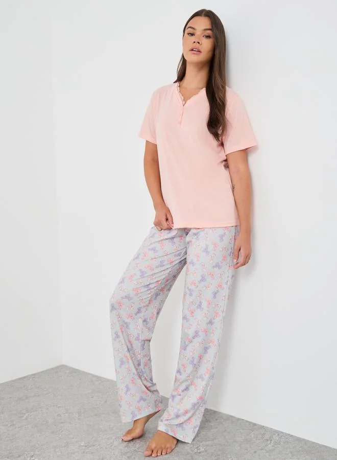 Styli Styli Solid V-Neck Short Sleeve T-Shirt and Printed Pyjama Set
