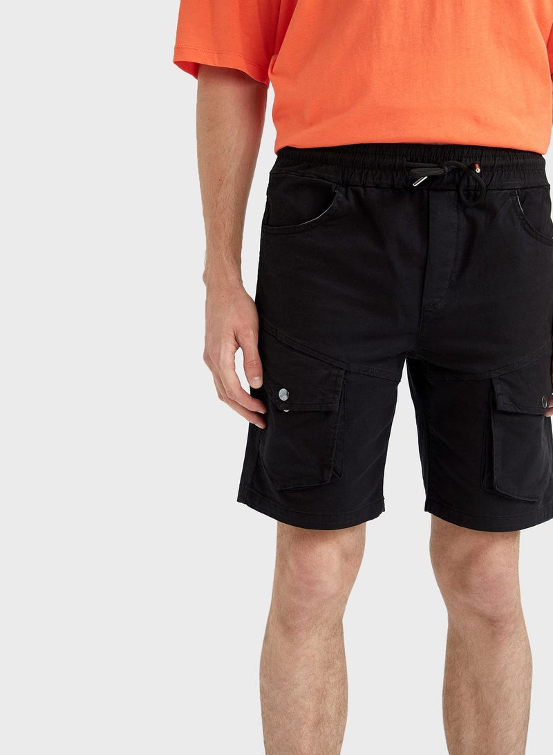 DeFacto Essential Shorts  - Image 2