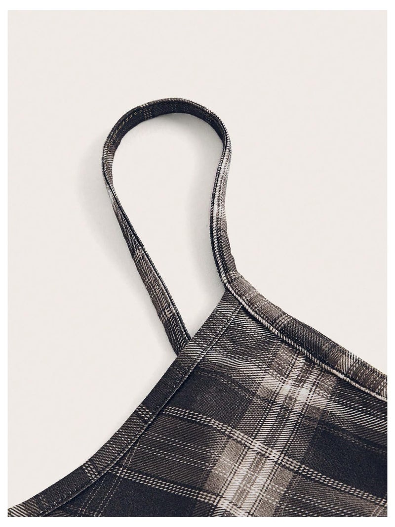 WDIRARA Women's Plaid Spaghetti Strap Cami Dress Sleeveless Flared Hem Mini Dress Black and White Large - Image 3